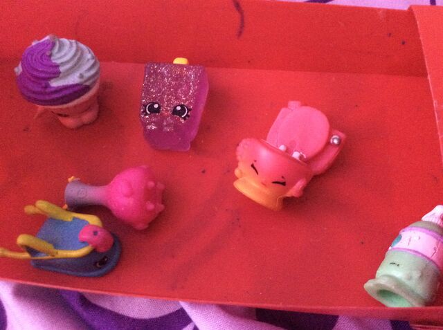 File:Shopkins.jpeg