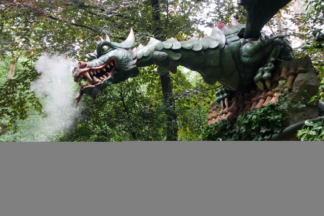 File:Dragon Efteling.jpg