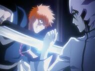 Ulquiorra fights Ichigo