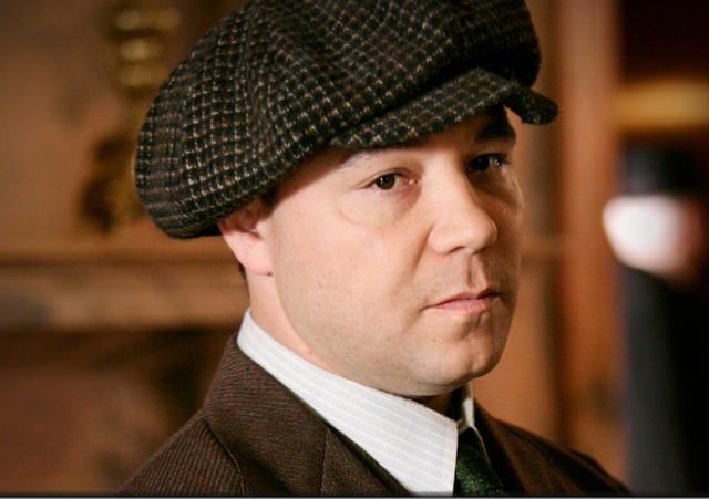 File:Capone-infobox.png