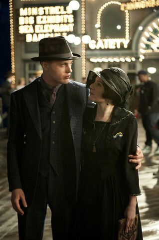 File:Jimmy-angela-boardwalk.jpg