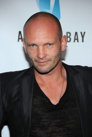 File:Andrew Howard.jpg
