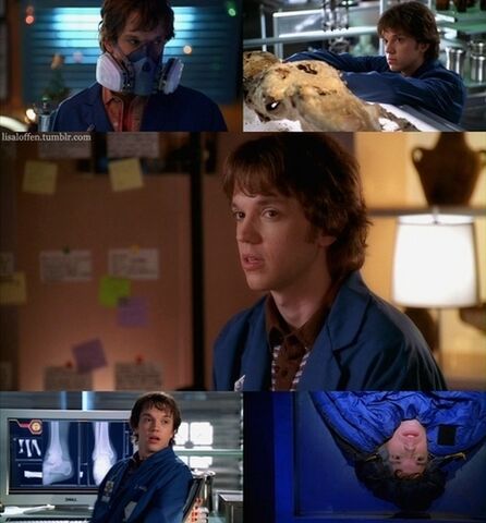 Файл:Zack-Addy-the-guys-of-bones-15519395-465-500.jpg