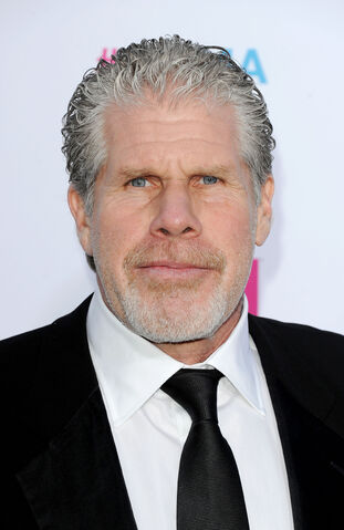 File:Ron Perlman.jpg