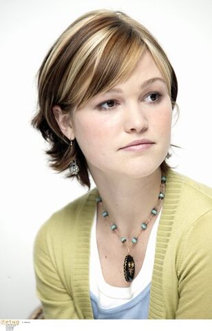File:Julia Stiles.jpg