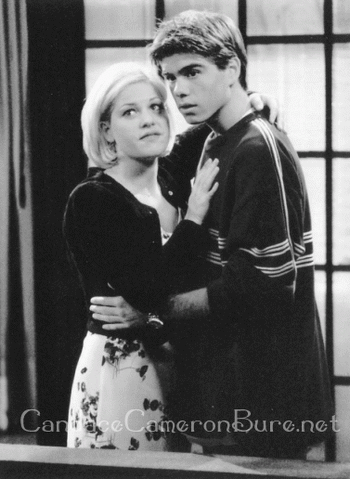 File:Millie.gif