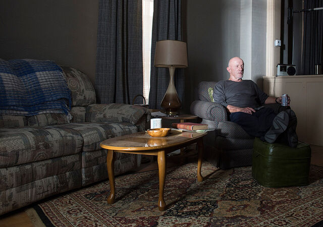 File:Better-call-saul-episode-105-mike-banks-sized-935.jpg