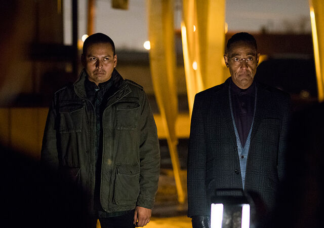 File:Better-call-saul-episode-309-gus-esposito-935.jpg