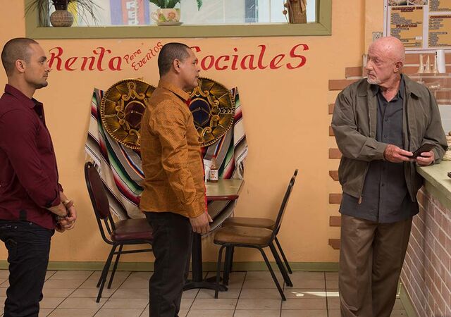 File:Better-call-saul-episode-204-mike-banks-2-935.jpg