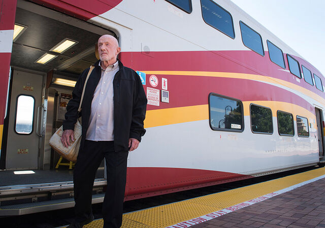 File:Better-call-saul-episode-106-mike-banks-935-sized-6.jpg