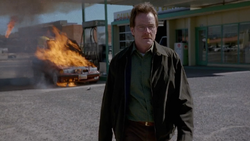 1x04 - Cancer Man 8.png