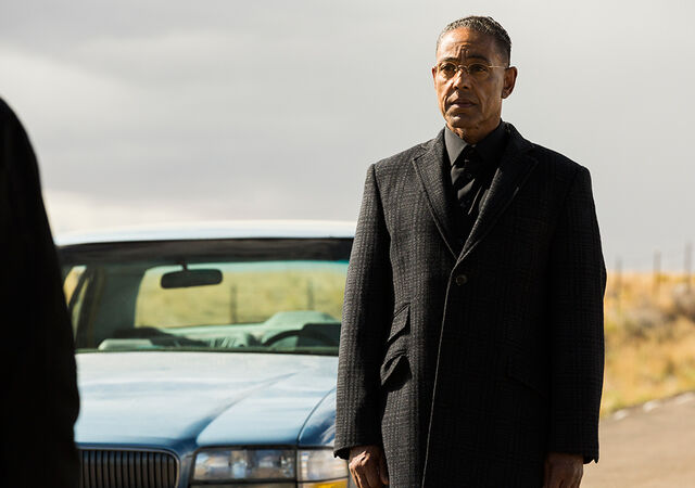 File:Better-call-saul-episode-303-gus-esposito-935.jpg