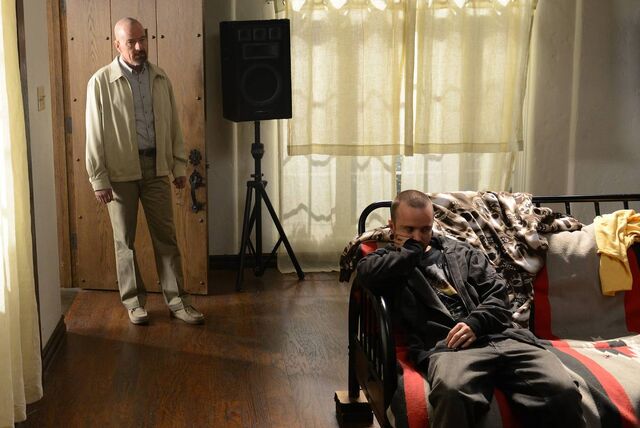File:5x09 Walt & Jesse.jpg