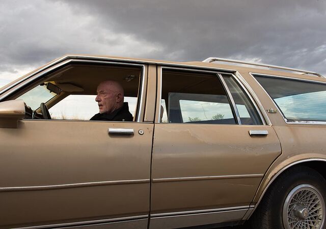 File:Better-call-saul-episode-210-mike-banks-935.jpg