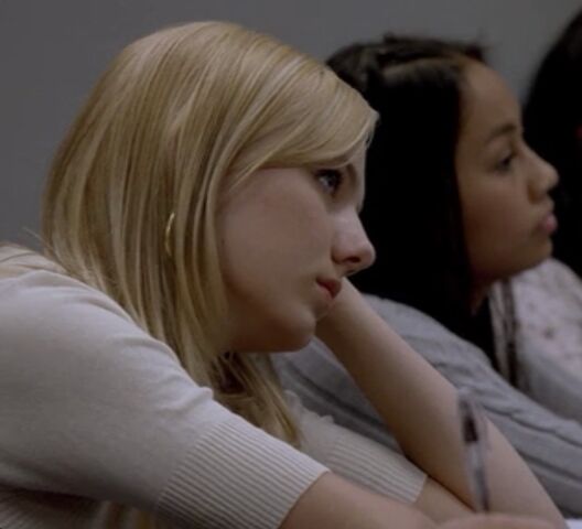 File:BlondeStudent1x6.jpg