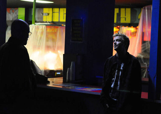 File:Episode-13-Walt-Jesse-2-760.jpg