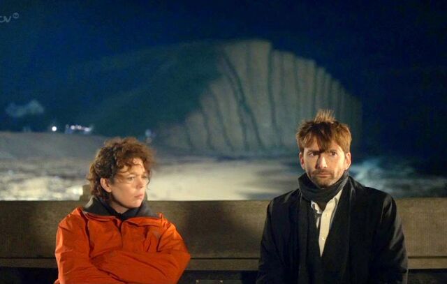 File:Alec and ellie.jpg