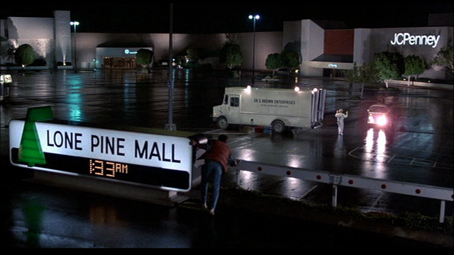 File:Lone Pine Mall.png