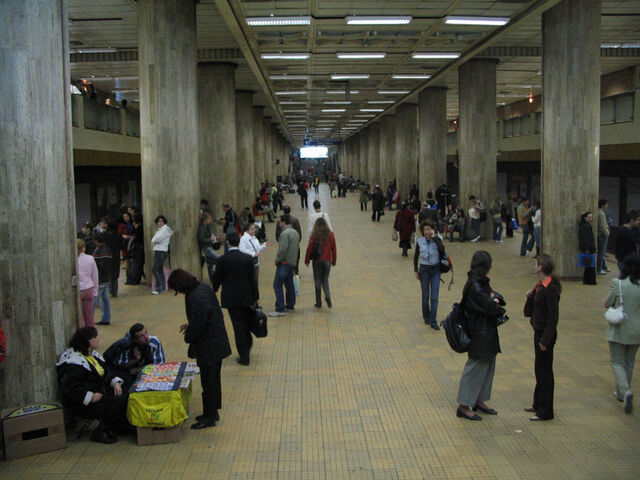 Fișier:Metrou Piata Unirii.jpg