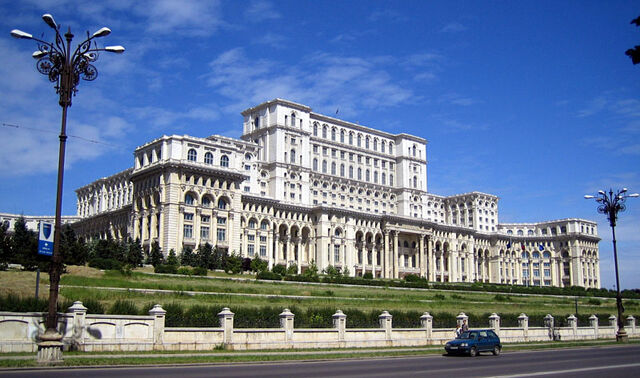 Fișier:Palatul Parlamentului.jpg