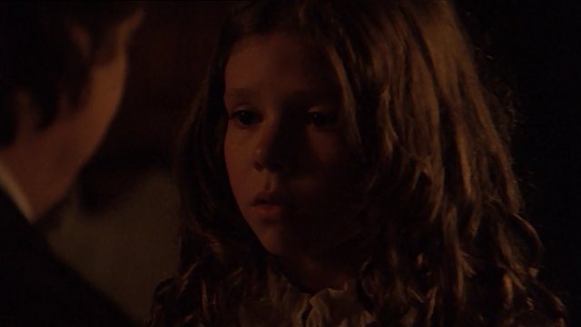 File:Sarah Holtz II.png