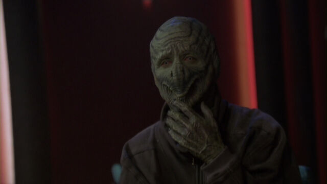 File:3x03TOGOM1781.jpg