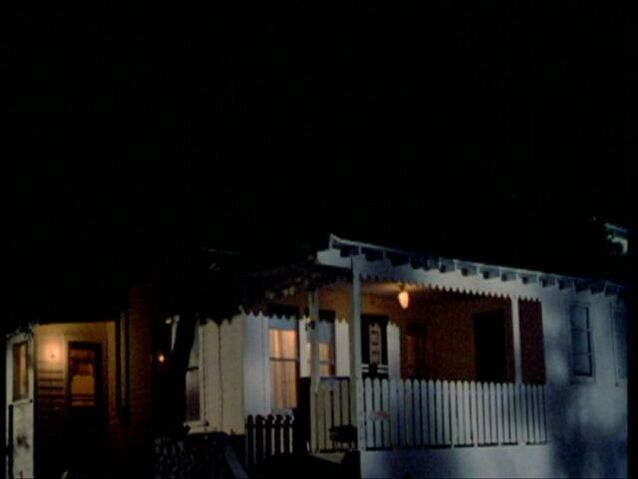 File:Buffy202 140.jpg