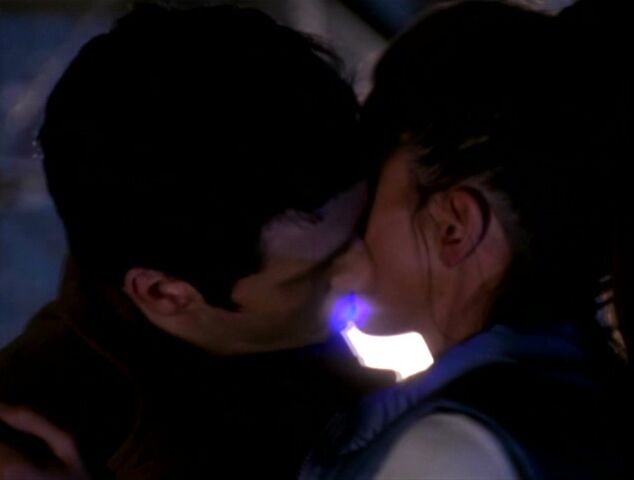 File:DoyleCordyKiss.jpg
