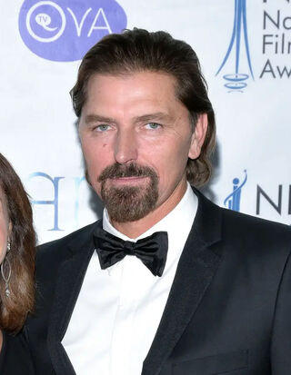 File:Robin Atkin Downes.jpg