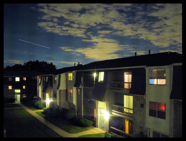 檔案:Apartment Complex.jpg