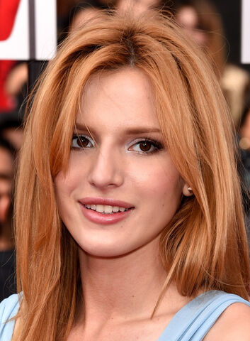 File:Bella Thorne10.jpg