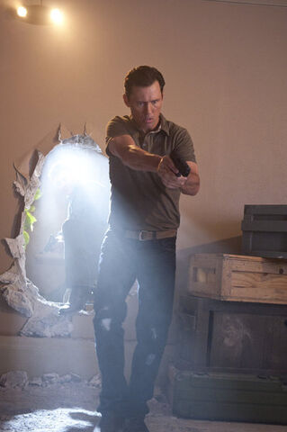 File:BurnNotice05e01-5.jpg