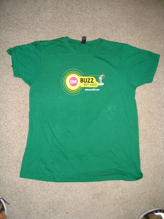 File:Buzz Out Loud T-Shirt-7879.jpg