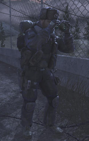 File:Kamarov using Binoculars CoD4.png