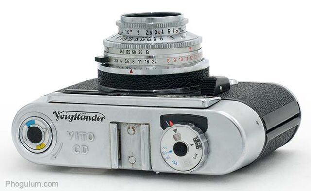 File:Voigtlander-vito-cd-top.jpg
