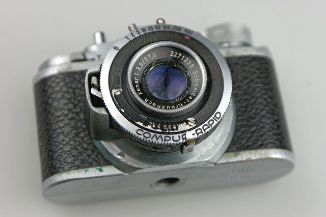 File:Photavit III Schneider Xenar f3,5-37,5mm Compur Rapid 09.jpg