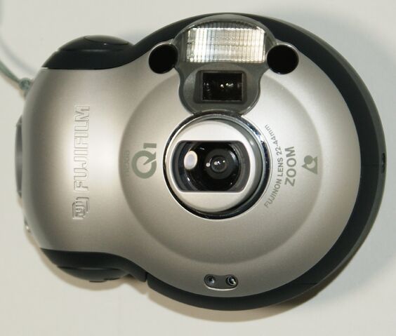 File:Fujifilmq1zoomcrop.jpg