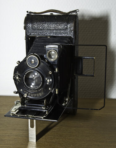 File:Voigtländer Rollfilm.jpg