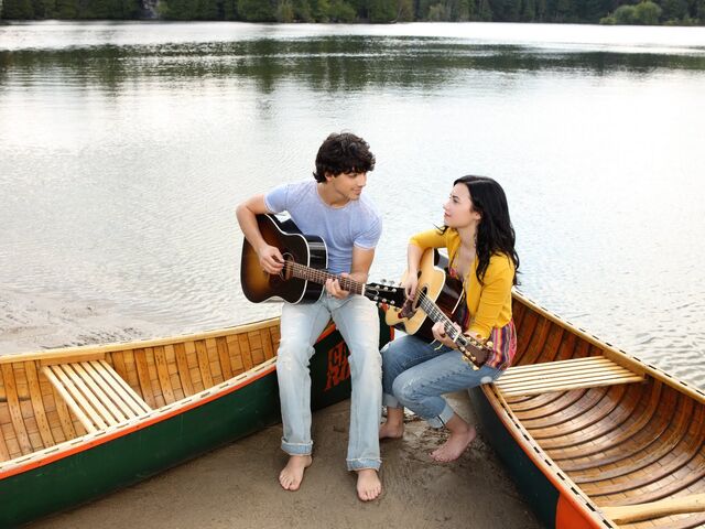 File:Shane & Mitchie 3.jpg