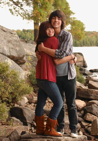 File:Camp-Rock-3-shanie-16746696-355-511.jpg