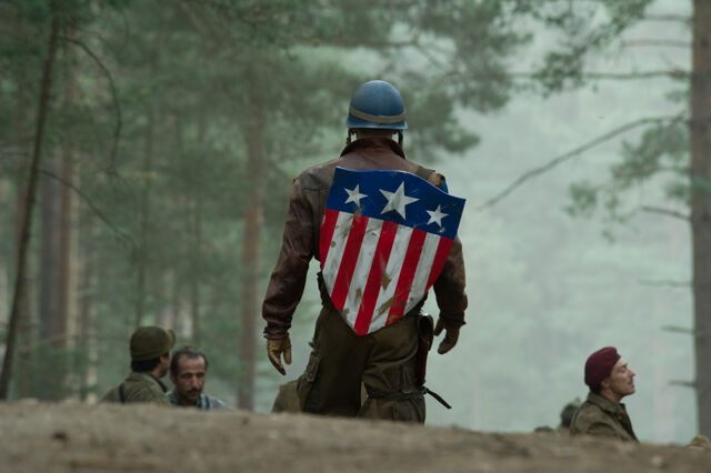 File:Captain-America-The-First-Avenger-Gallery-Movie-Photos-Poster-Pictures-Images-18.jpg