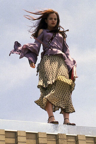 File:Lisa Carrie 2.jpg