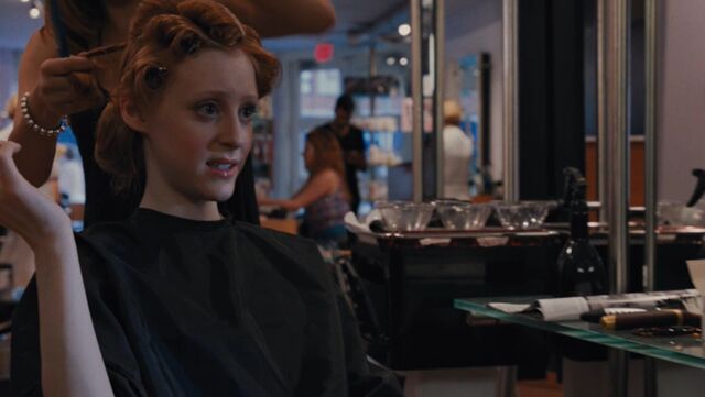 File:Heather at Salon.jpg