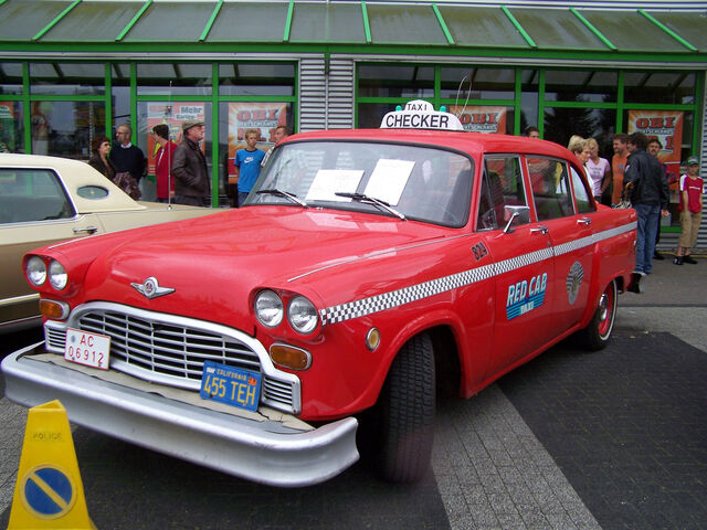 File:Checker Taxi 1-1-.jpg