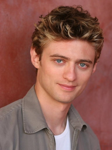 File:Crispin Freeman.png