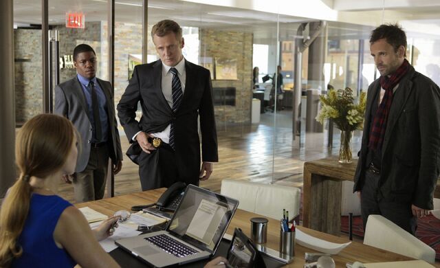 File:001 While You Were Sleeping episode still of Rebecca Ellison, Marcus Bell, Tommy Gregson and Sherlock Holmes.jpg