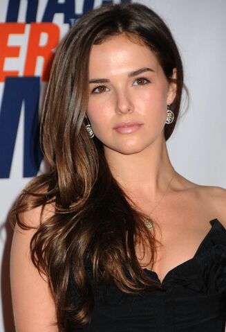 File:Chloe1.jpg