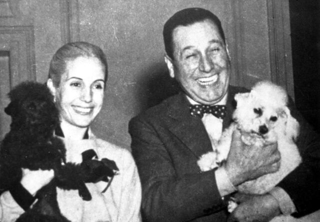 File:Eva-and-juan-peron-with-their-dogs-everett.jpg