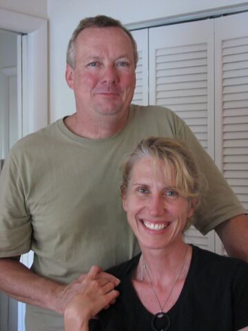 File:Peggy and Larry.jpg