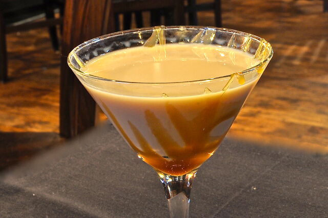 File:Buttercupcocktail.jpg